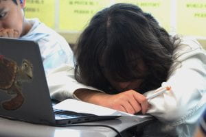 Manual, ISO6400, f/5.6, 1/100sec, 75.00mm